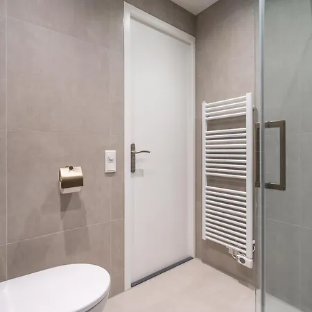 Luxury Fully Equipped - Centrally Located * Huizen