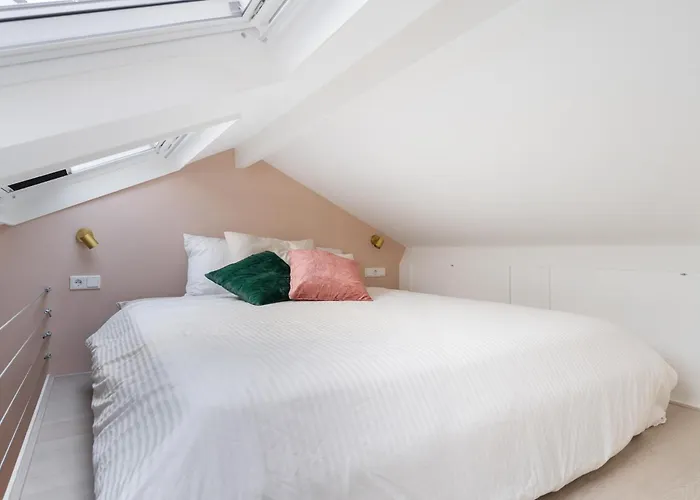 Luxury Fully Equipped - Centrally Located アパート ハイゼン