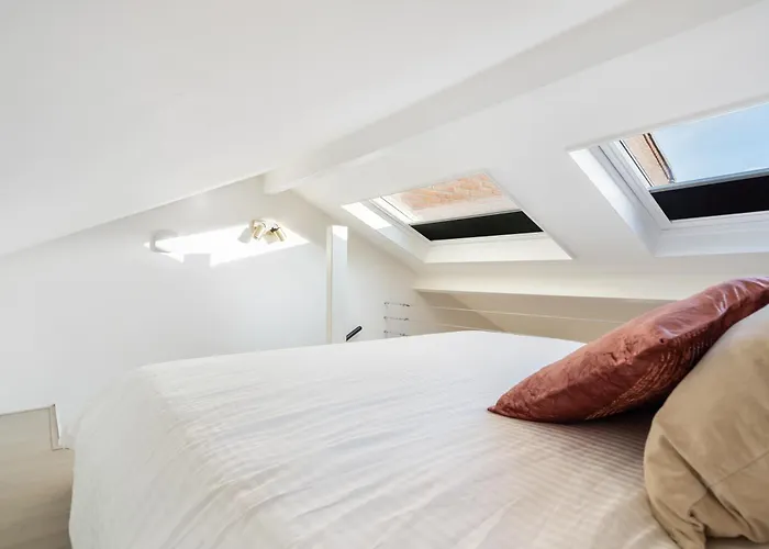 Luxury Fully Equipped - Centrally Located アパート